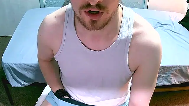 Snapshot of britlad77 chatting on September 2025 01:46:02 PM britlad77 online show from September 2025 01:46:02 PM