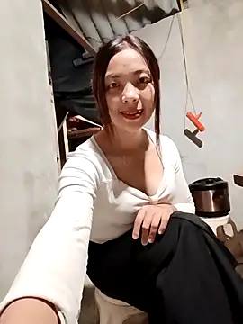 Snapshot of -Miu-98 chatting on October 2025 12:44:02 PM -Miu-98 online show from October 2025 12:44:02 PM