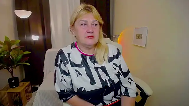 EmmaEllison online show from September 2025 12:04:02 PM