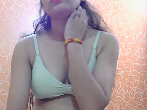Snapshot of soniya_babby chatting on October 2025 04:33:02 AM soniya babby online show from October 2025 04:33:02 AM