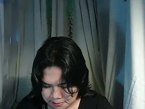 Huntrix2025 online show from February 2026 07:58:02 PM