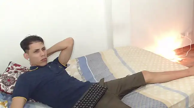 kingfm online show from January 2025 03:00:01 AM