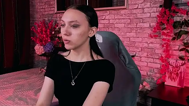 AdeliceLenoir online show from September 2025 06:59:01 AM