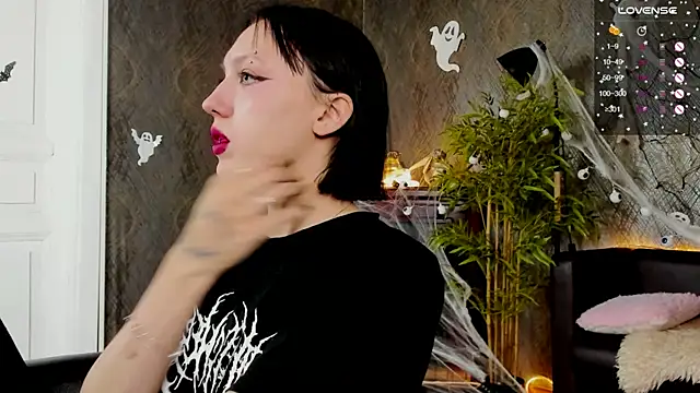 AdeliceLenoir online show from October 2025 06:58:02 AM