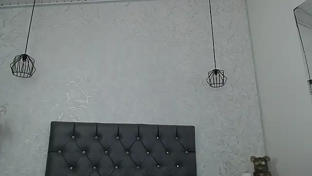 Snapshot of Sabriinaa_Foxx chatting on March 2026 12:11:01 PM Sabriinaa Foxx online show from March 2026 12:11:01 PM