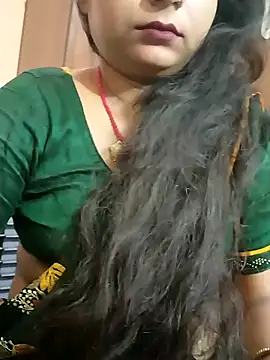 Snapshot of monarani5986 chatting on May 2026 05:21:02 PM monarani5986 online show from May 2026 05:21:02 PM