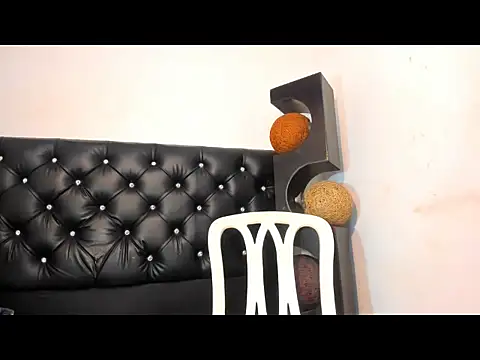 Snapshot of valeriapinkxx chatting on April 2026 01:22:02 PM valeriapinkxx online show from April 2026 01:22:02 PM