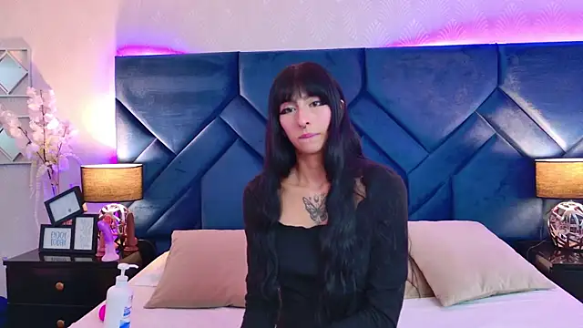 LaylaaDoll online show from April 2026 04:27:02 PM