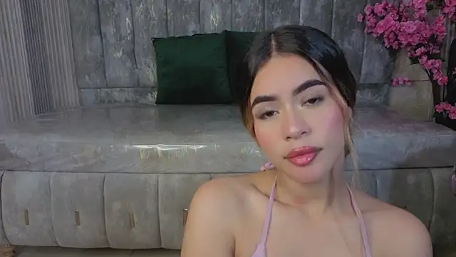 lilith4 s online show from May 2026 01:32:02 PM