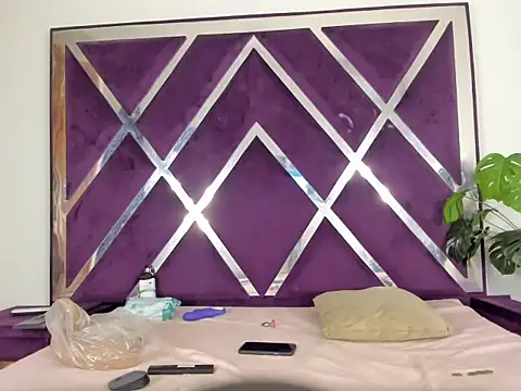 angelkyraasm online show from January 2026 12:51:01 PM