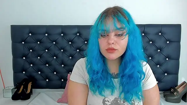 Snapshot of LunaWetPussy chatting on September 2025 11:10:02 AM LunaWetPussy online show from September 2025 11:10:02 AM