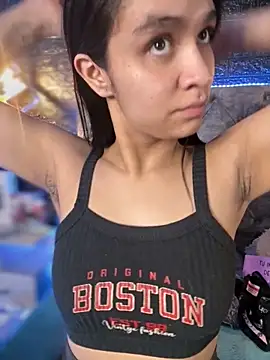 Snapshot of Isabella-Teen chatting on September 2025 02:13:02 AM Isabella-Teen online show from September 2025 02:13:02 AM