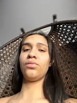 Snapshot of Isabella-Teen chatting on October 2025 02:45:02 AM Isabella-Teen online show from October 2025 02:45:02 AM