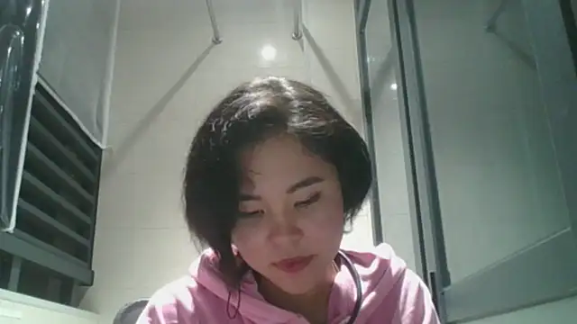 Snapshot of JennyCarpenter chatting on November 2025 12:27:02 PM JennyCarpenter online show from November 2025 12:27:02 PM