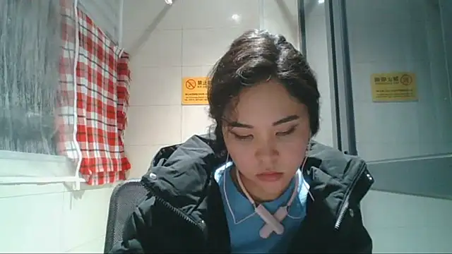 Snapshot of JennyCarpenter chatting on December 2025 10:30:01 AM JennyCarpenter online show from December 2025 10:30:01 AM