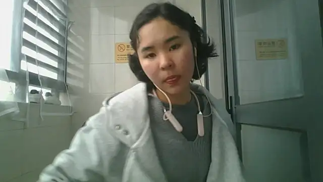 Snapshot of JennyCarpenter chatting on January 2026 12:04:01 AM JennyCarpenter online show from January 2026 12:04:01 AM