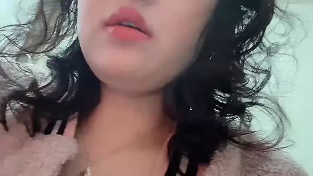 feifei1234 online show from October 2025 10:58:02 PM