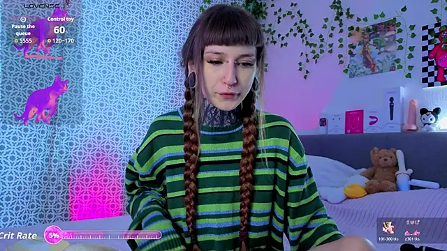 LilithPoison online show from May 2026 02:42:01 AM