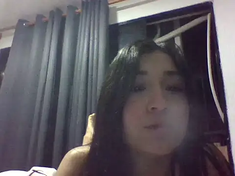 Snapshot of Sasha_Blaze_ chatting on November 2025 01:37:01 AM Sasha Blaze online show from November 2025 01:37:01 AM