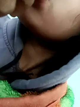 Aaisha-16 online show from February 2026 03:47:02 AM