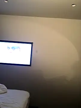 estradiolist online show from October 2025 12:15:02 PM