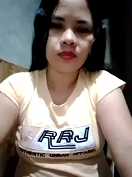 Snapshot of sweet_bella16 chatting on October 2025 07:24:02 PM sweet bella16 online show from October 2025 07:24:02 PM