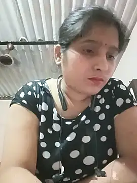 aliya-jaan71 online show from May 2026 06:27:02 PM