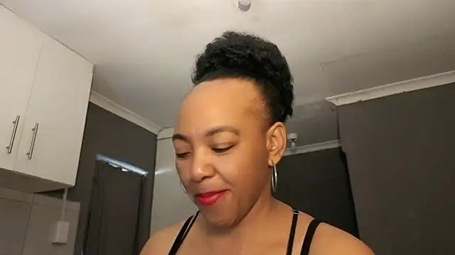 Lillyan N online show from February 2026 07:02:02 AM