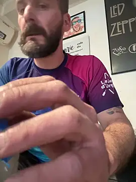 Snapshot of Yomismotedoy chatting on March 2026 05:08:01 PM Yomismotedoy online show from March 2026 05:08:01 PM