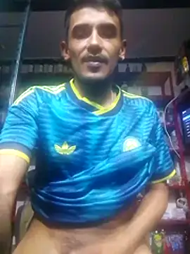 Snapshot of D13gomez chatting on July 2026 04:19:01 AM D13gomez online show from July 2026 04:19:01 AM