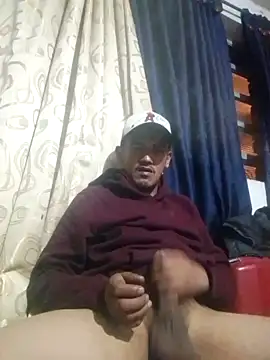 Snapshot of D13gomez chatting on July 2026 05:21:02 AM D13gomez online show from July 2026 05:21:02 AM