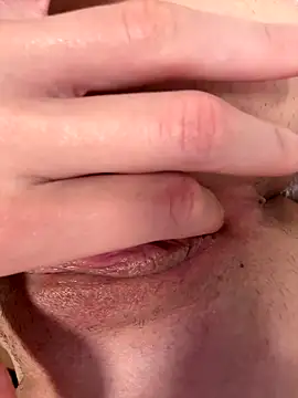 Snapshot of TeMajor chatting on October 2025 09:24:01 PM TeMajor online show from October 2025 09:24:01 PM