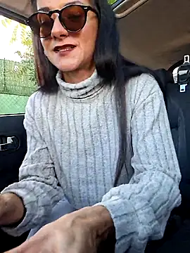 Lauraxxsteen online show from November 2025 12:16:02 PM