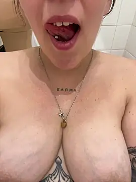 anonyme hot47 online show from April 2026 12:19:02 PM
