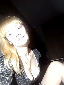 Snapshot of AliceSwan1122 chatting on October 2025 08:53:02 PM AliceSwan1122 online show from October 2025 08:53:02 PM