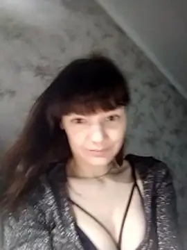 Snapshot of AliceSwan1122 chatting on February 2026 11:30:02 PM AliceSwan1122 online show from February 2026 11:30:02 PM