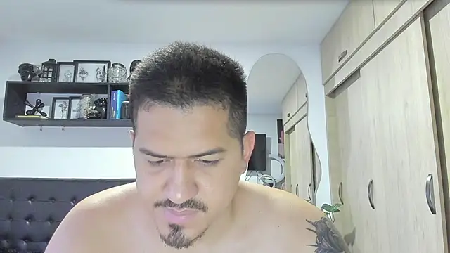 Snapshot of Arnolwilliams chatting on September 2025 11:27:02 PM Arnolwilliams online show from September 2025 11:27:02 PM