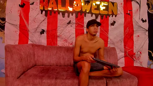 Juicy Creww online show from October 2025 08:55:02 AM