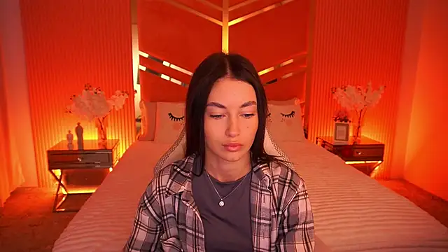 Snapshot of CherryyLulu chatting on October 2025 07:30:01 AM CherryyLulu online show from October 2025 07:30:01 AM