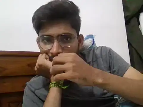 Snapshot of vikranthLong chatting on October 2025 07:53:01 PM vikranthLong online show from October 2025 07:53:01 PM