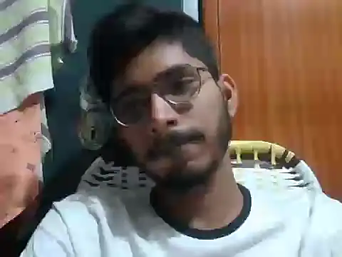 Snapshot of vikranthLong chatting on October 2025 07:00:01 PM vikranthLong online show from October 2025 07:00:01 PM