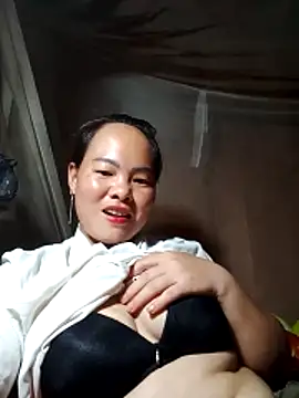 emilyzz online show from March 2026 08:25:01 AM