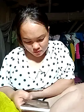 emilyzz online show from April 2026 05:52:01 AM