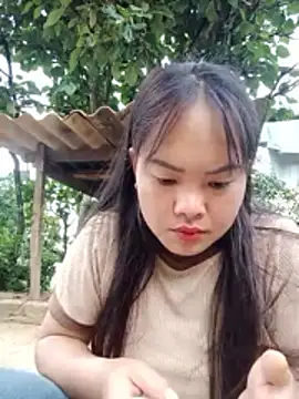 emilyzz online show from May 2026 09:50:02 AM
