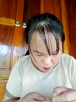 emilyzz online show from May 2026 07:47:01 AM