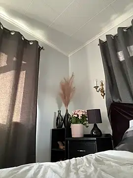 Snapshot of ZoeyJohnson chatting on October 2025 07:12:01 PM ZoeyJohnson online show from October 2025 07:12:01 PM