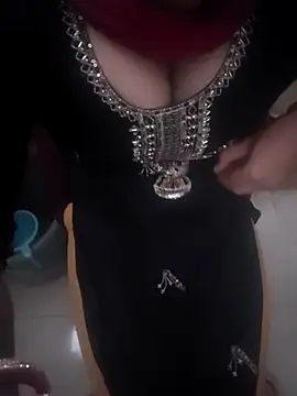 BellaxTrans online show from April 2026 11:34:01 AM