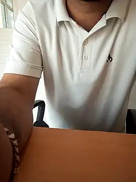 Snapshot of karandeep_Bhagat chatting on October 2025 05:13:01 AM karandeep Bhagat online show from October 2025 05:13:01 AM