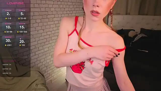 KarenSmitht online show from October 2025 04:02:02 PM