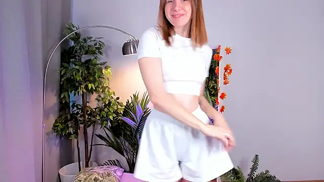 Pink Muse online show from October 2025 01:48:02 PM